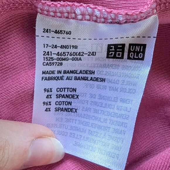 *2/$20* Uniqlo 90's y2k bright pink cotton baby tee, Size M - Picture 5 of 10
